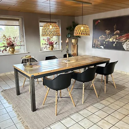 Grutsk Holiday home Naumburg (Hessen)