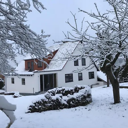 Grutsk Nyaraló